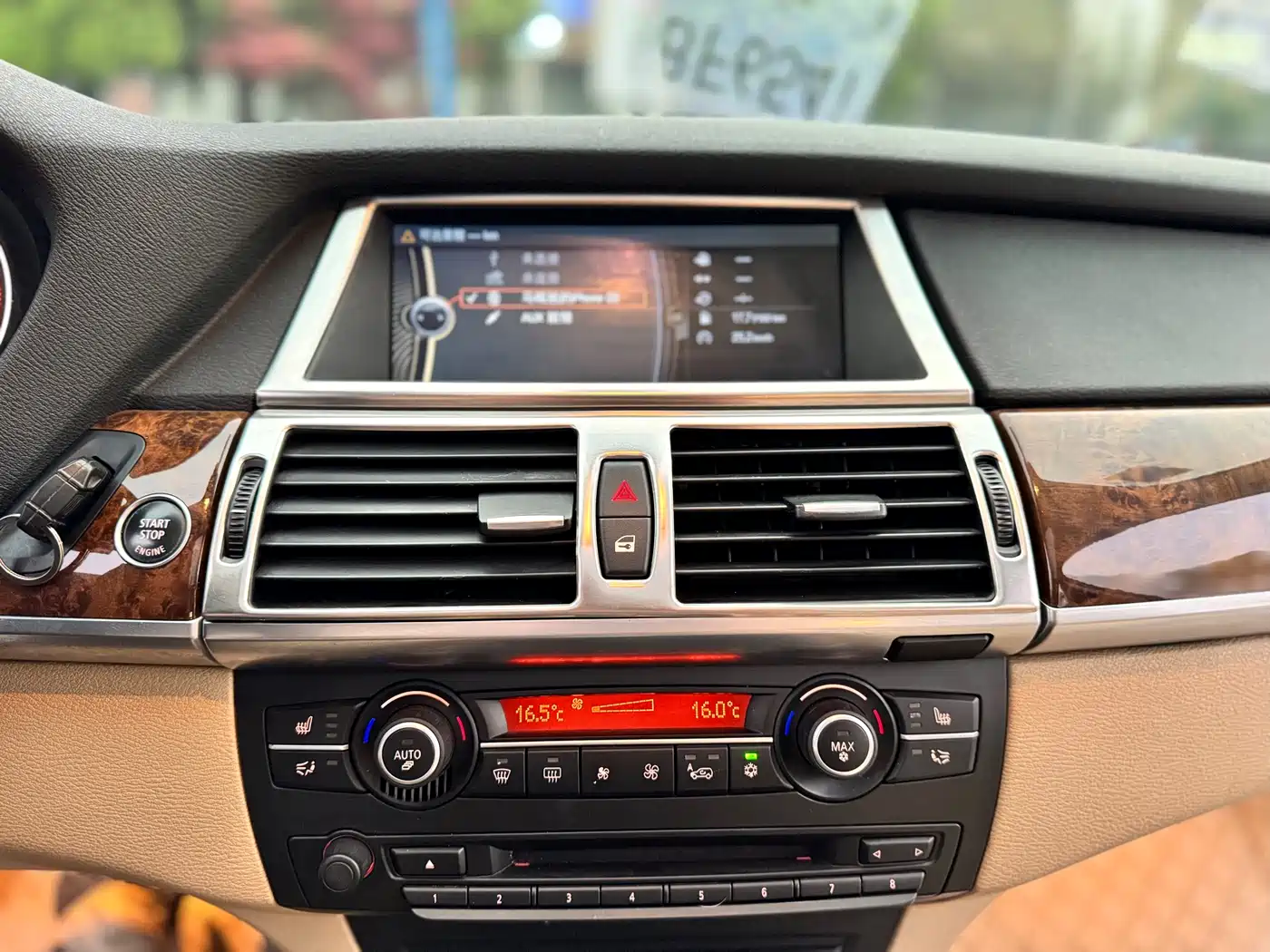 BMW X5 (Import) 2011 xDrive35i Leading Edition фото 13