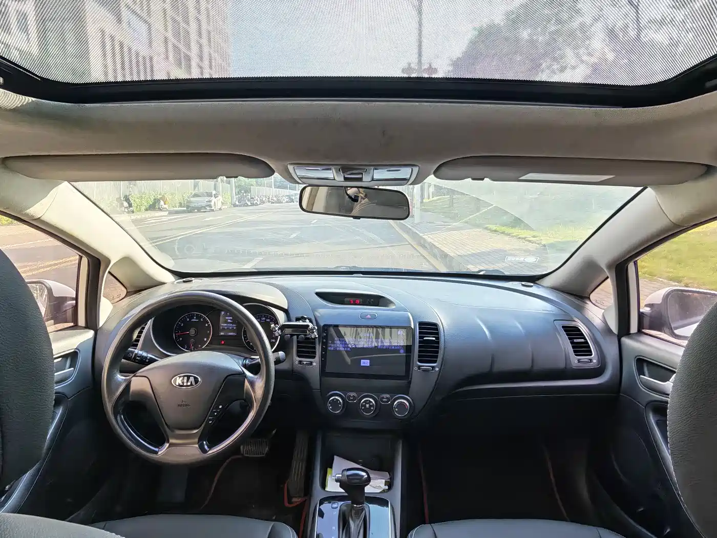 Kia K3 2016 1.6L Automatic GLS фото 9