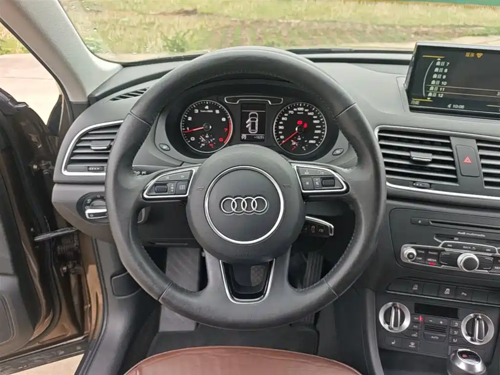 Audi Q3 2015 35 TFSI Comfort фото 11