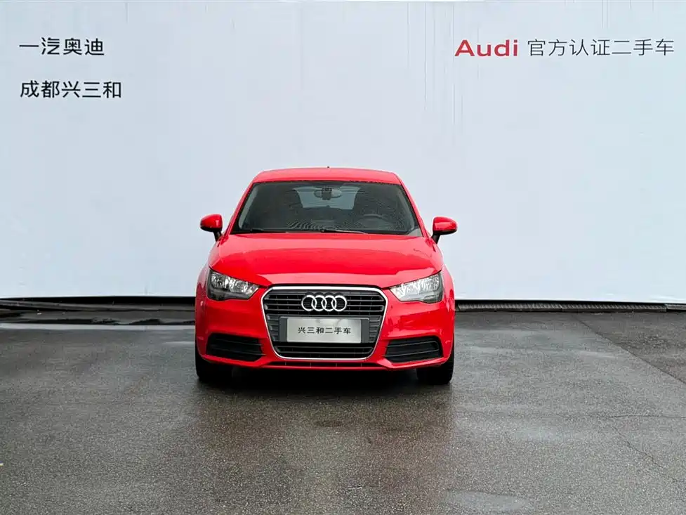 Audi A1 2014 30 TFSI Sportback Fashion фото 2