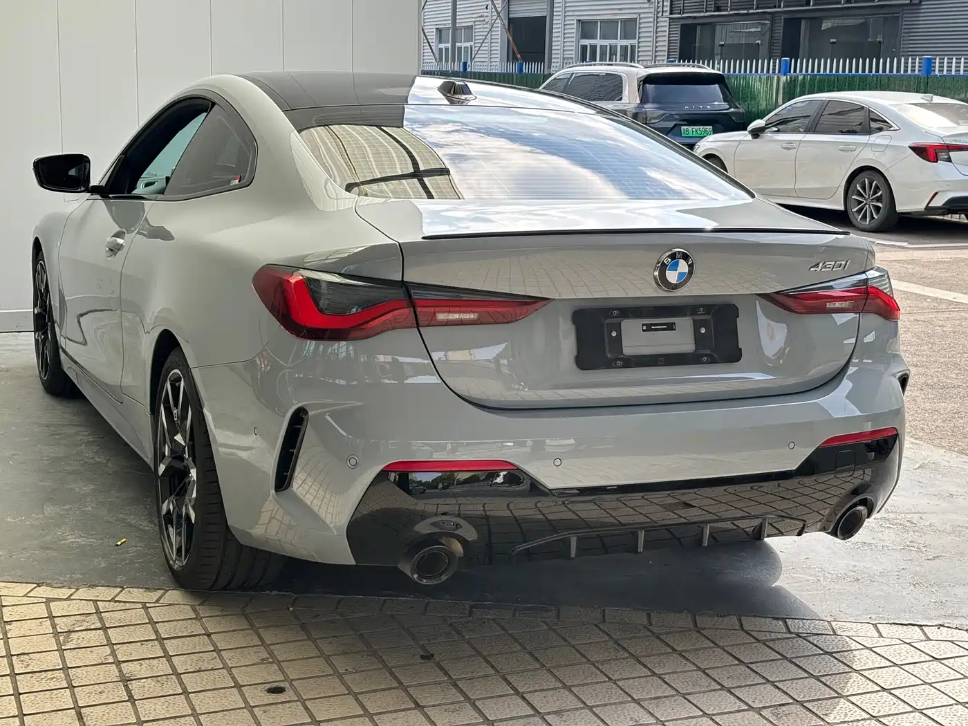 BMW 4 Series 2024 430i M Sport Shadow Edition фото 17