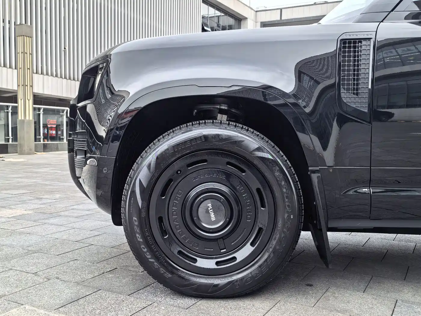 Фото 16 - Land Rover Defender