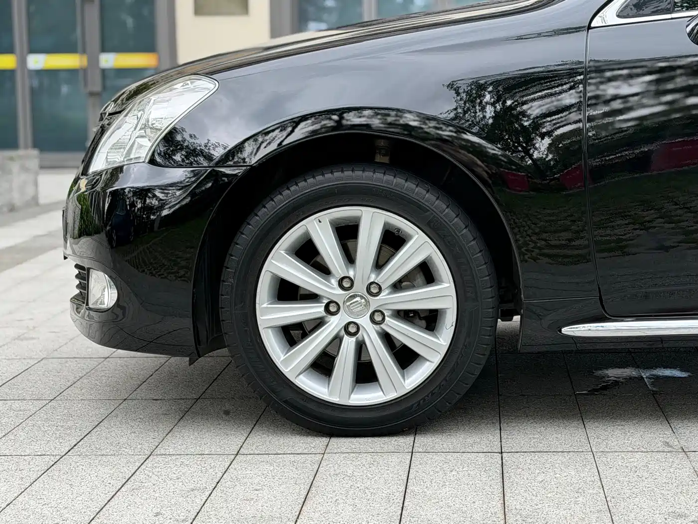 Toyota Crown 2011 2.5L Royal Leather Sunroof Special Edition фото 6