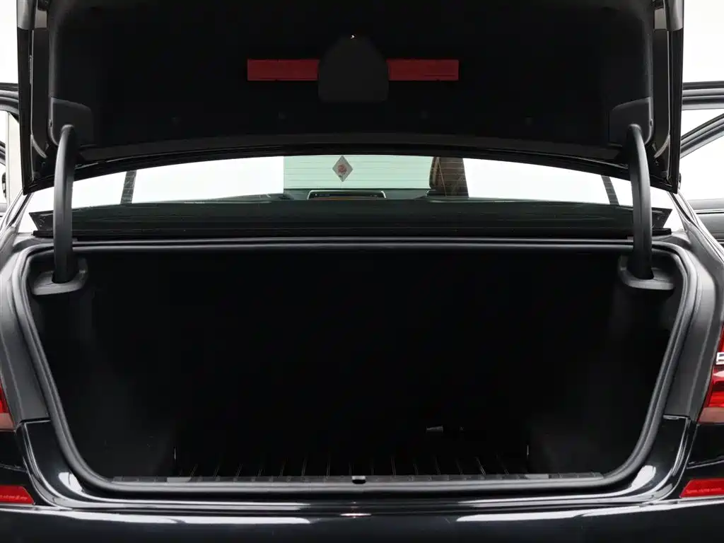 BMW 7 Series 2018 730Li Premium Type M Sport Package фото 12