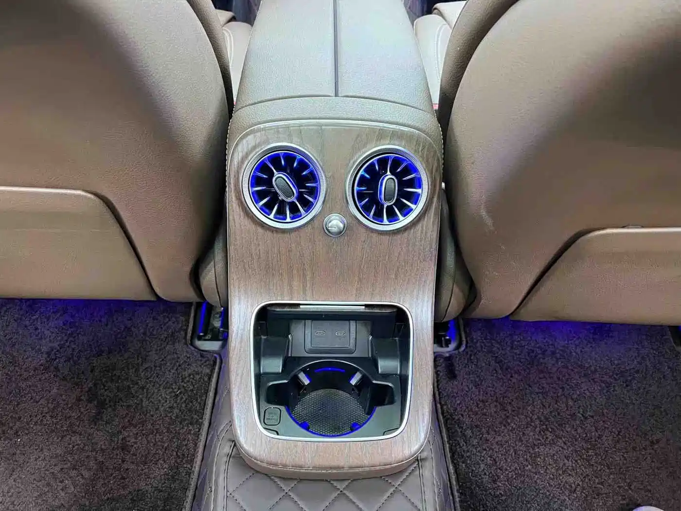 Mercedes-Benz E-Class 2021 Facelift E 260 L фото 11