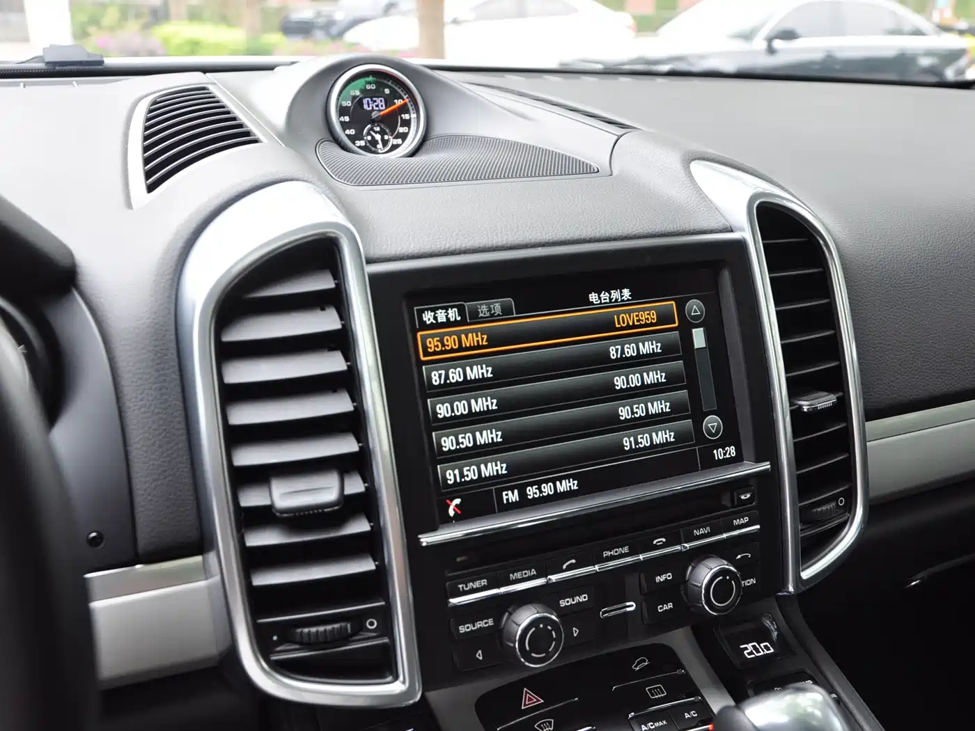 Porsche Cayenne 2015 Cayenne S 3.6T фото 10