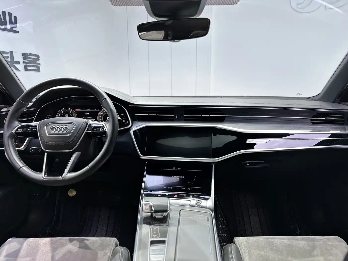 Audi A6L 2024 40 TFSI Luxury Dynamic фото 9