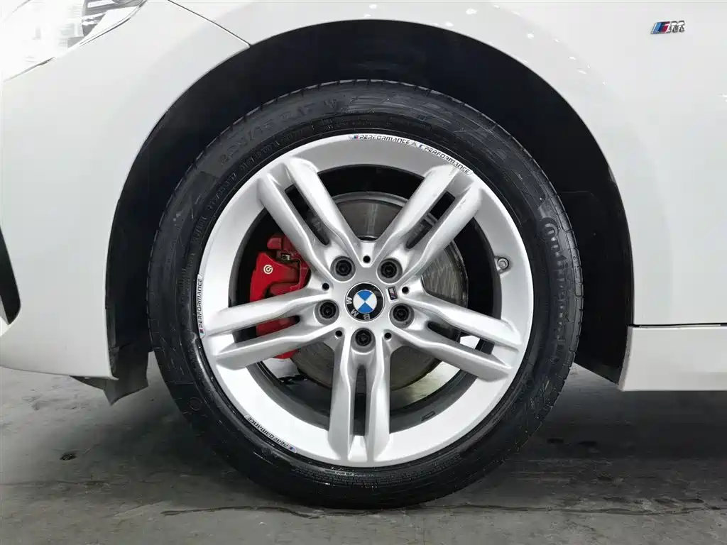 BMW 1 Series 2020 Model 120i M Sport Package фото 17