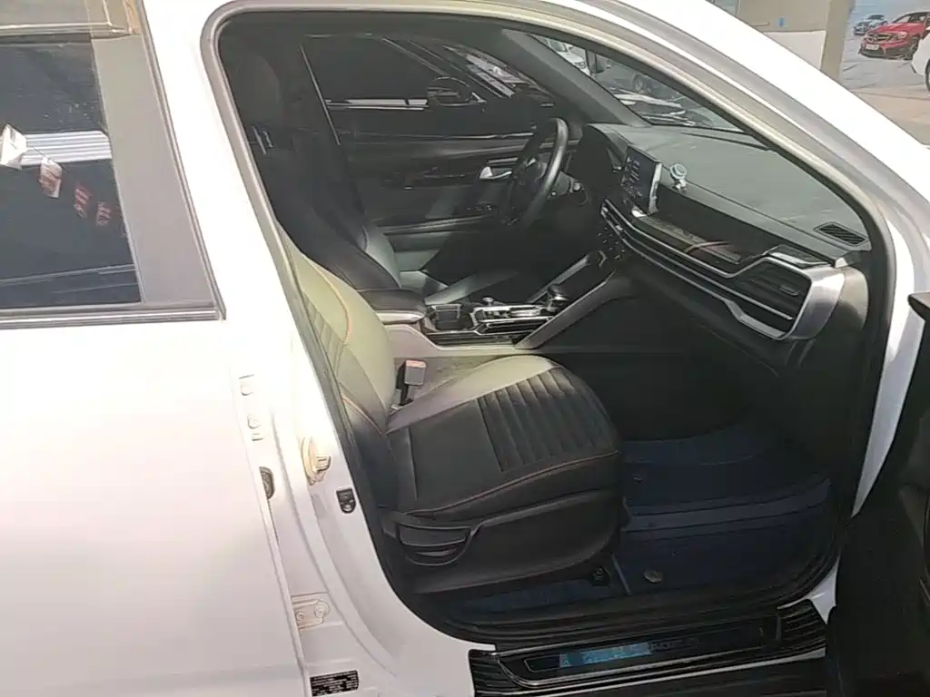 Фото 25 - Kia Sportage