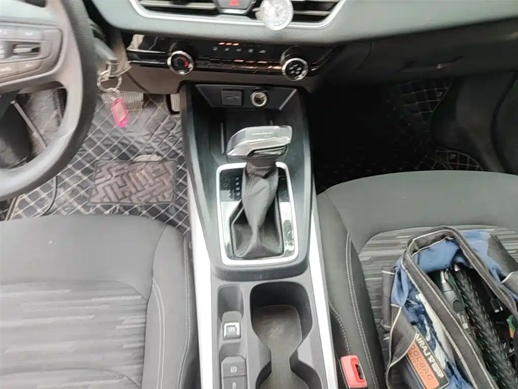 Chevrolet Monza 2024 1.5L Dual-Clutch Enjoyment Edition фото 14