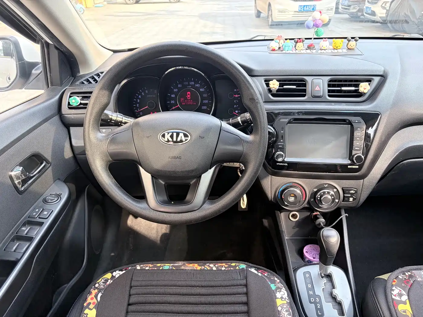 Kia K2 2012 Sedan 1.4L AT Premium ECO Commemorative Edition фото 14