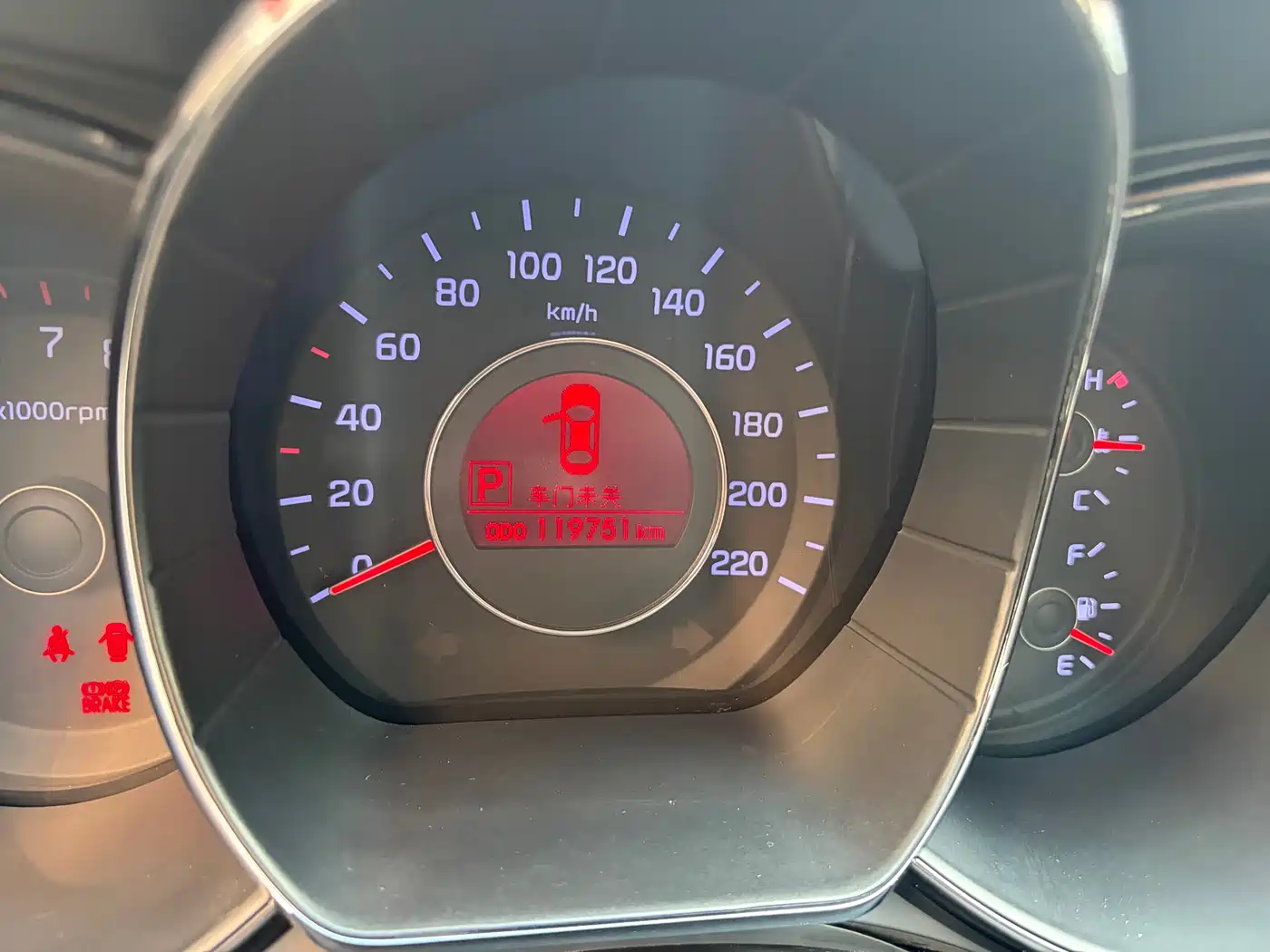 Kia K2 2012 Sedan 1.4L AT Premium ECO Commemorative Edition фото 15