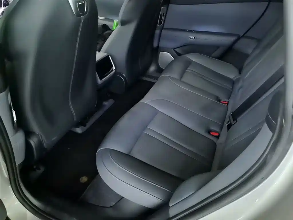 Xiaomi Auto Xiaomi YU7 2025 Extended Range RWD Edition фото 17