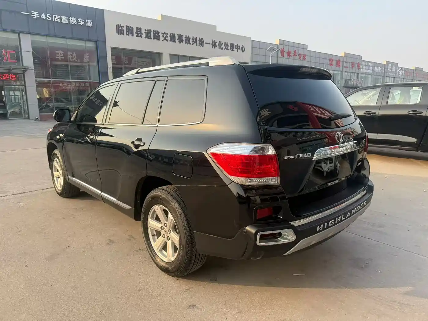 Toyota Highlander 2012 3.5L 4WD 7-Seater Elite Edition фото 4