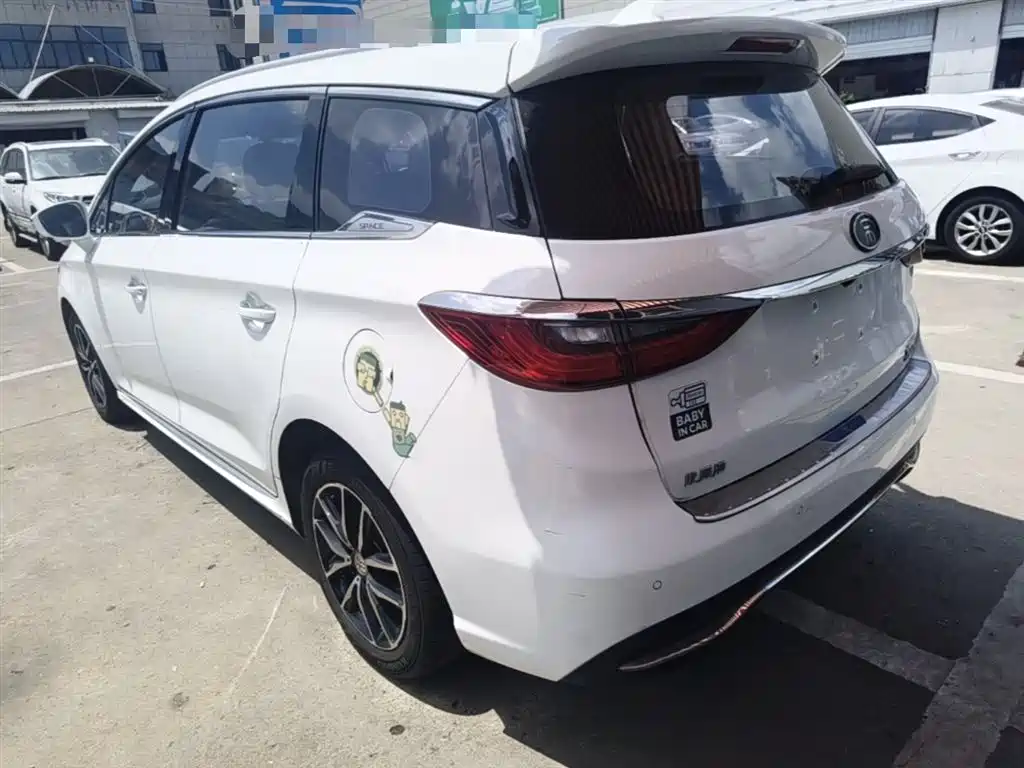 BYD Song MAX 2017 1.5T Auto Smart Connect Premium 7-seater фото 5