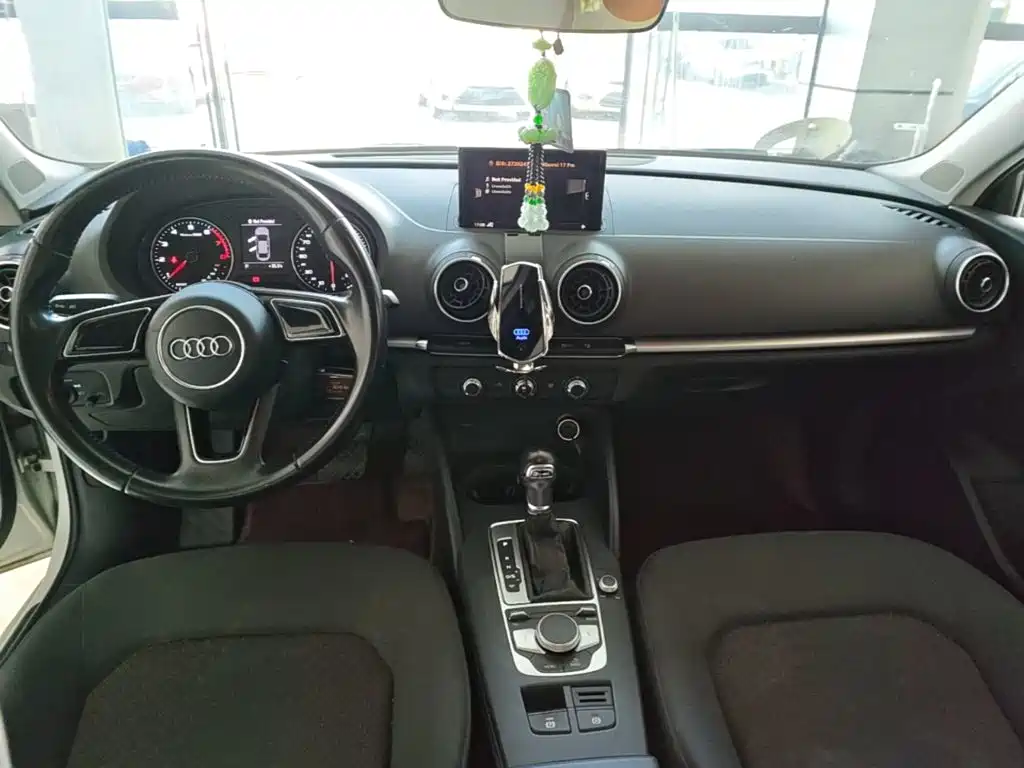 Фото 10 - Audi A3