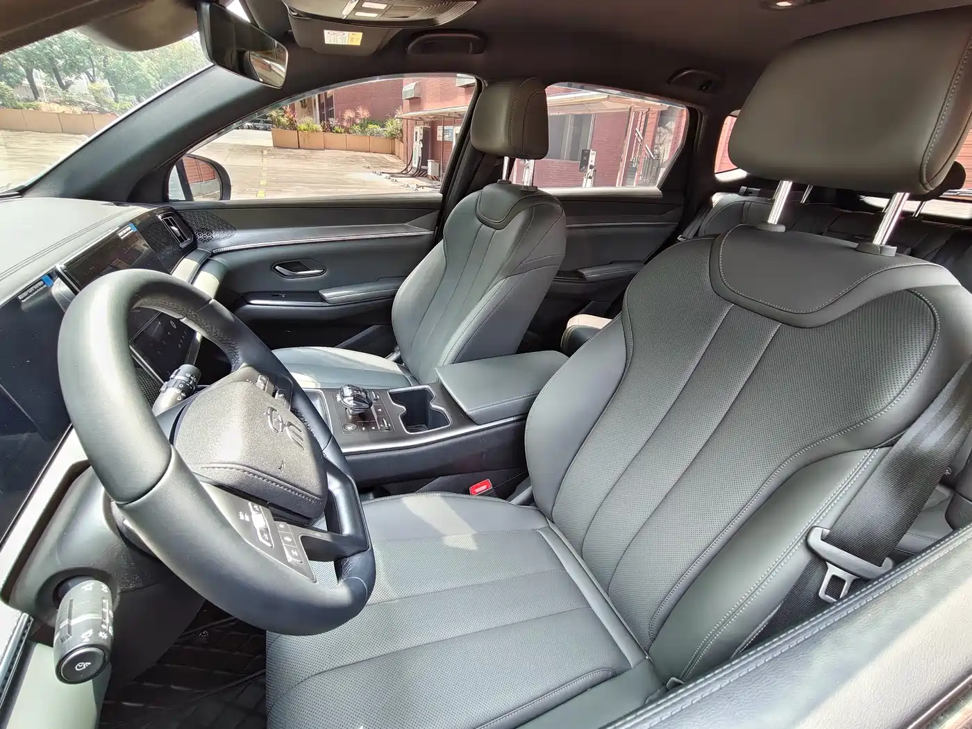 BYD Song Pro New Energy 2025 2nd Generation Smart Drive Edition DM-i 75KM Leading Type фото 9