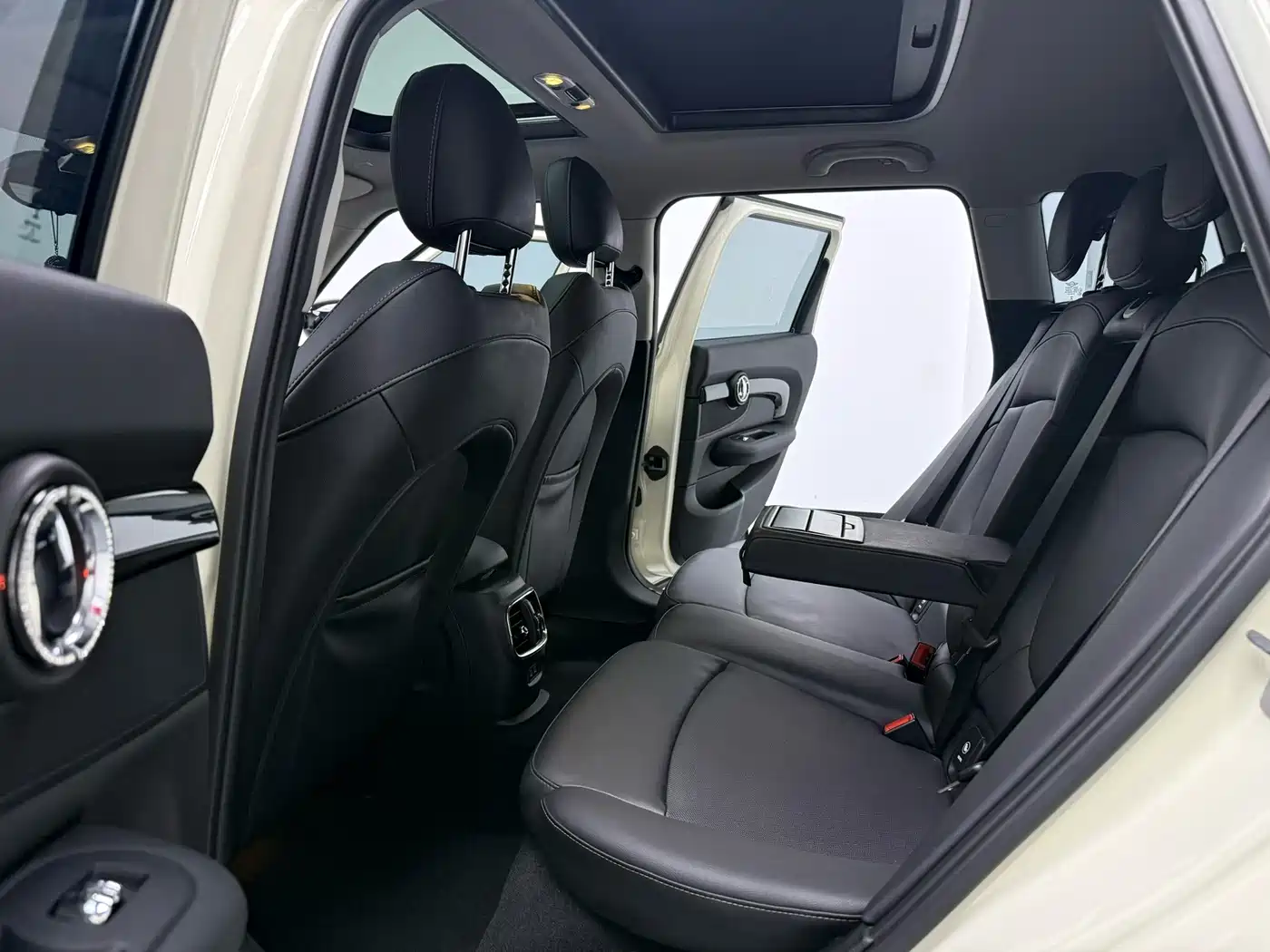 Фото 6 - MINI CLUBMAN