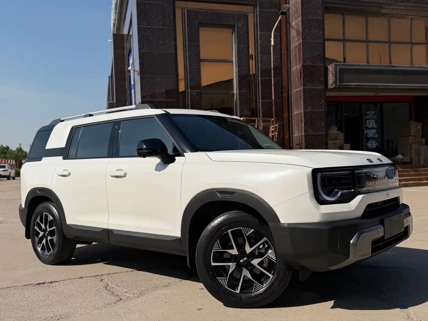 BAIC ORV Beijing Off-Road BJ30 2024 1.5T Magic Core E-Drive Standard Edition фото 3