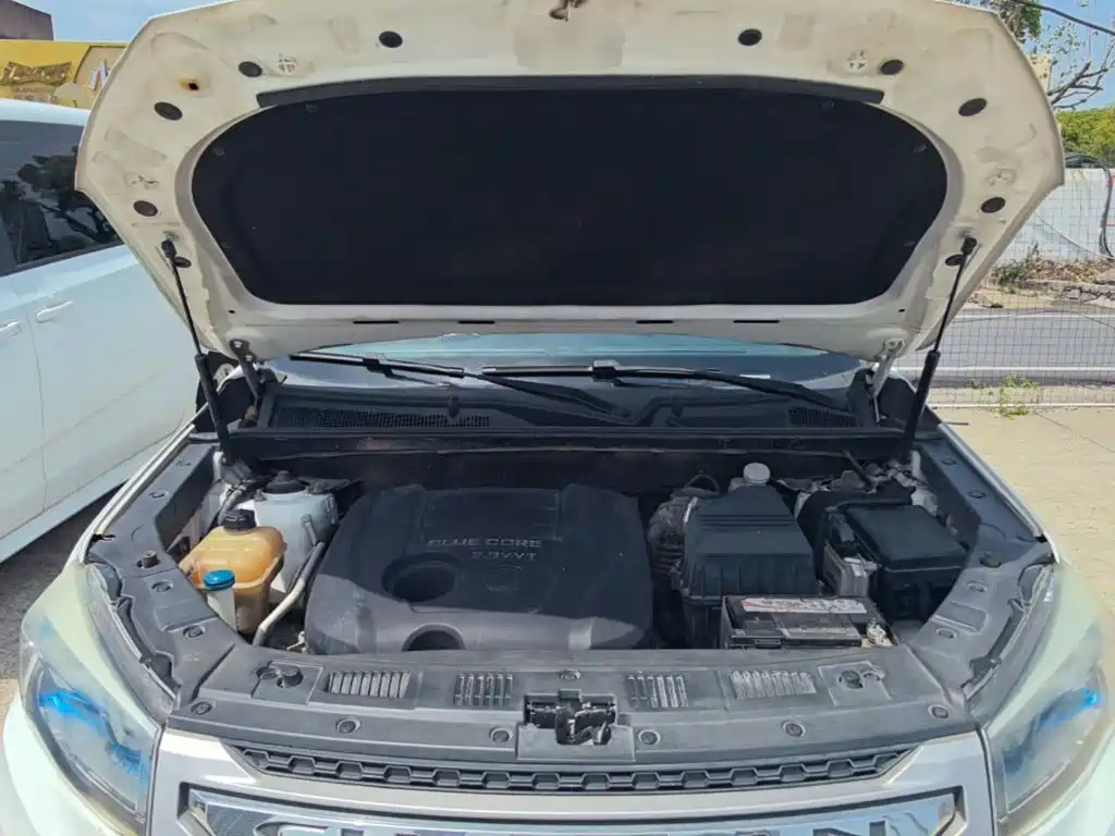 Фото 20 - Changan CS75