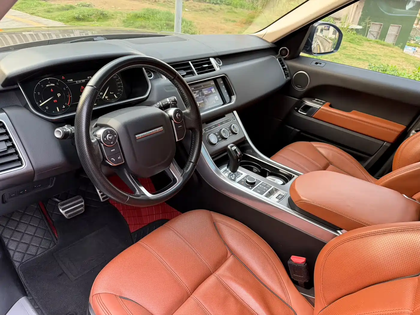 Land Rover Range Rover Sport 2016 Model 3.0 SC V6 HSE фото 8