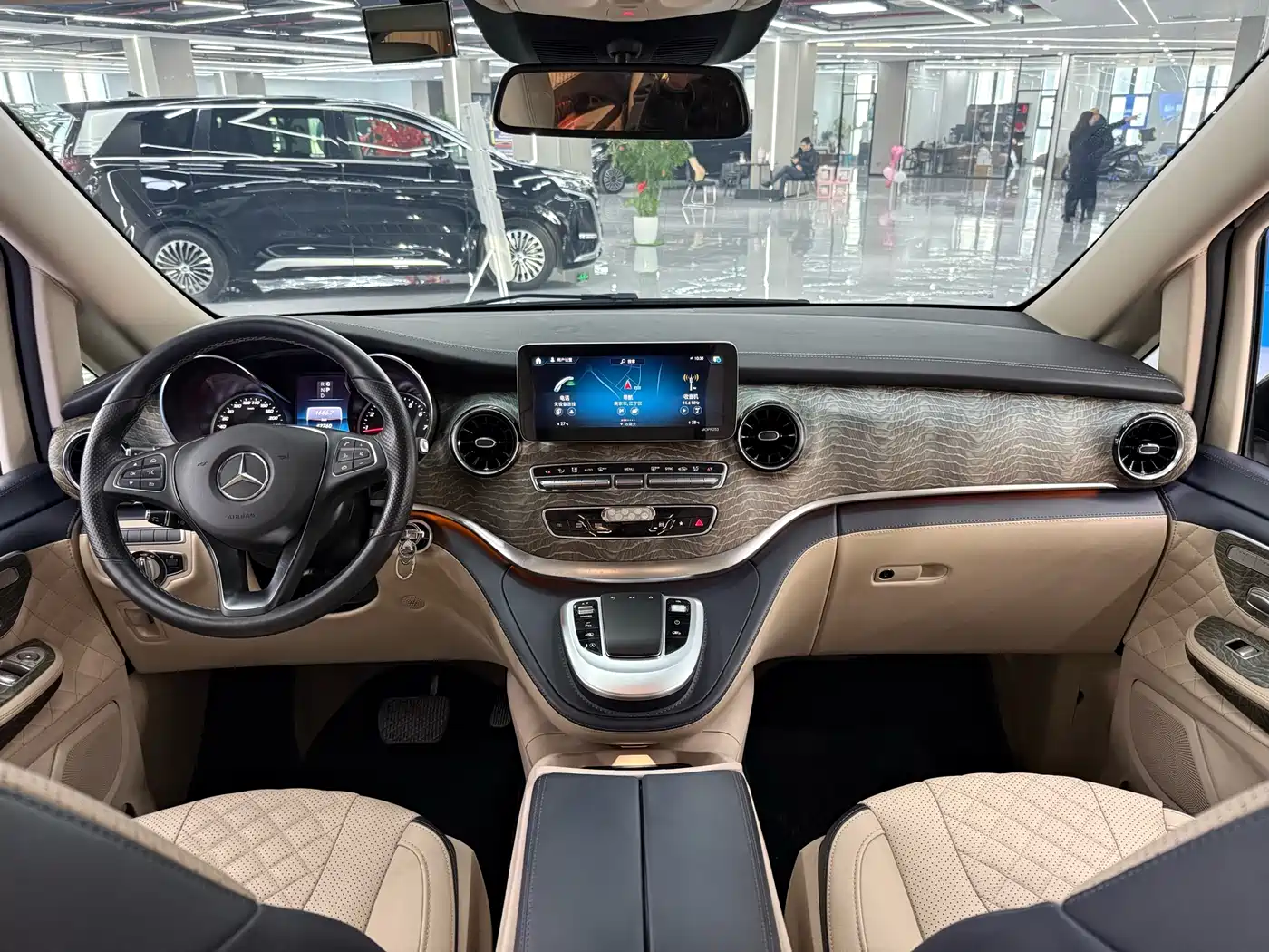 MERCEDES-BENZ V CLASS