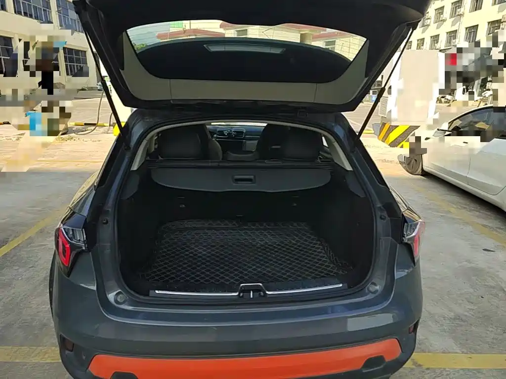 Lynk & Co 02 2018 2018 1.5T DCT 2WD Shine Edition China V