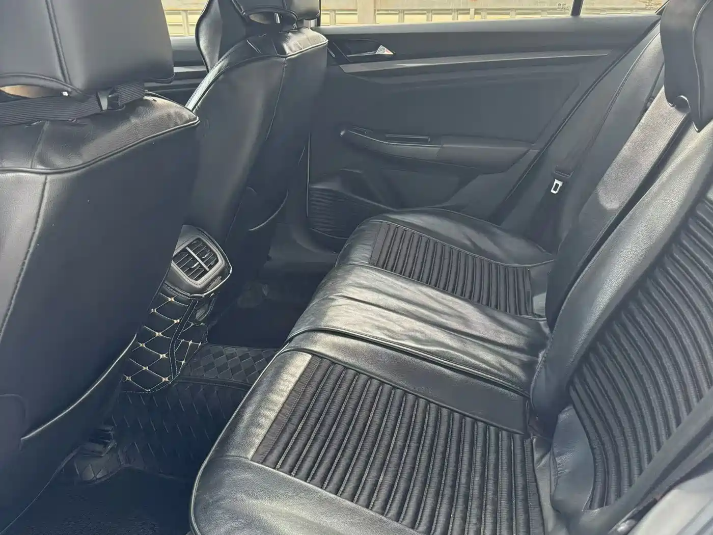 Volkswagen Bora 2021 1.5L Automatic Elite Smart Edition фото 9