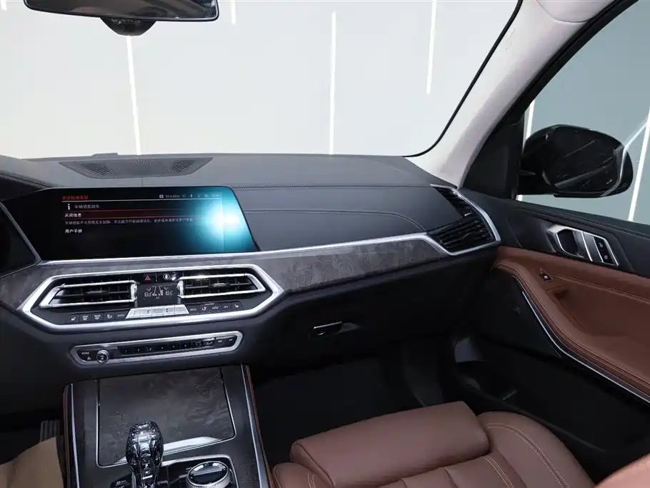BMW X5 (Import) 2019 xDrive40i M Sport Package фото 26