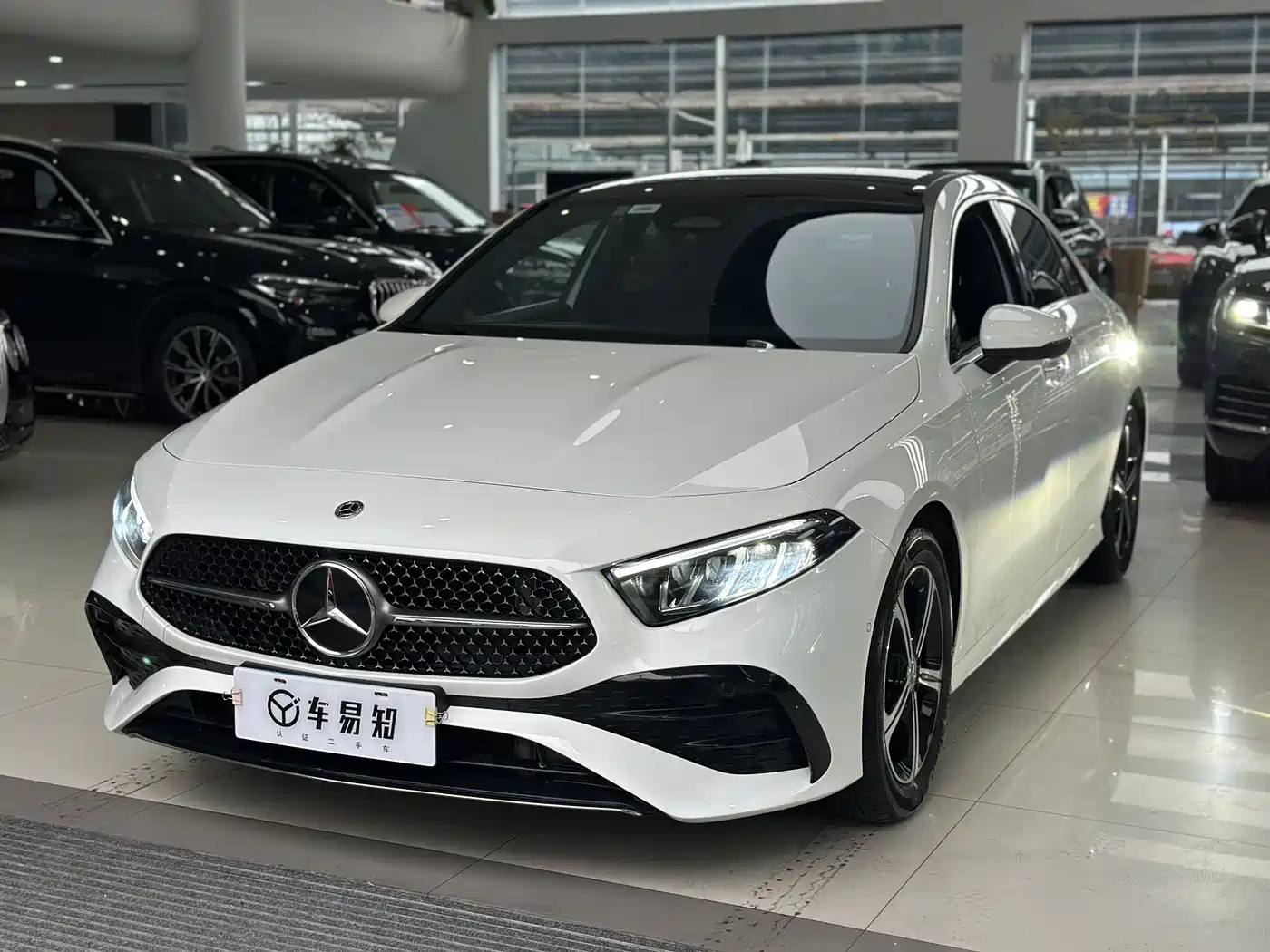 Mercedes-Benz A-Class 2023 A 200 L Fashion