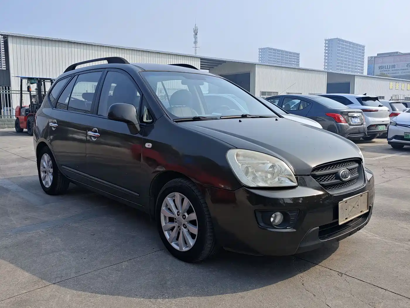 Kia Carens 2007 2.0L 7-Seater Comfort фото 3