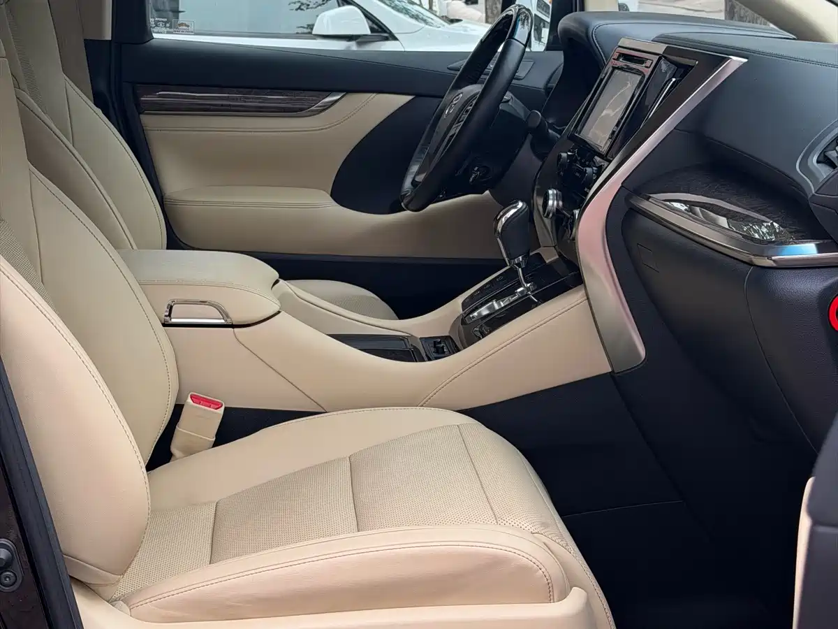 Toyota Alphard 2018 Facelift 3.5L Premium Edition фото 11