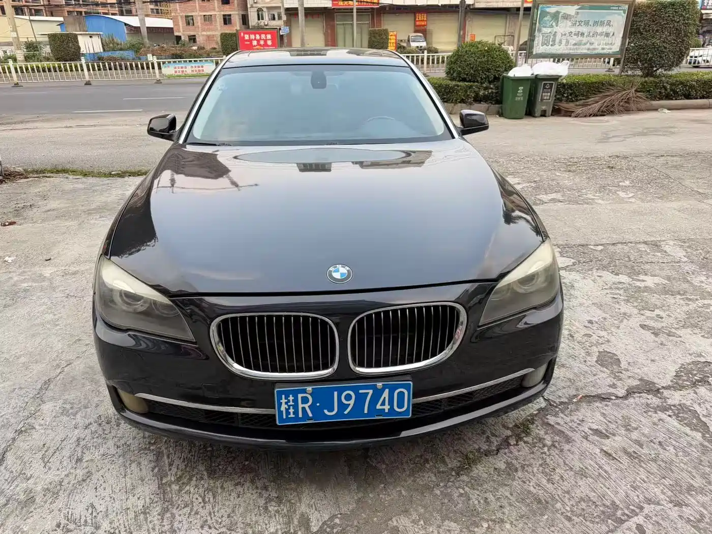 BMW 7 Series 2011 740Li Steinway Limited Edition фото 10