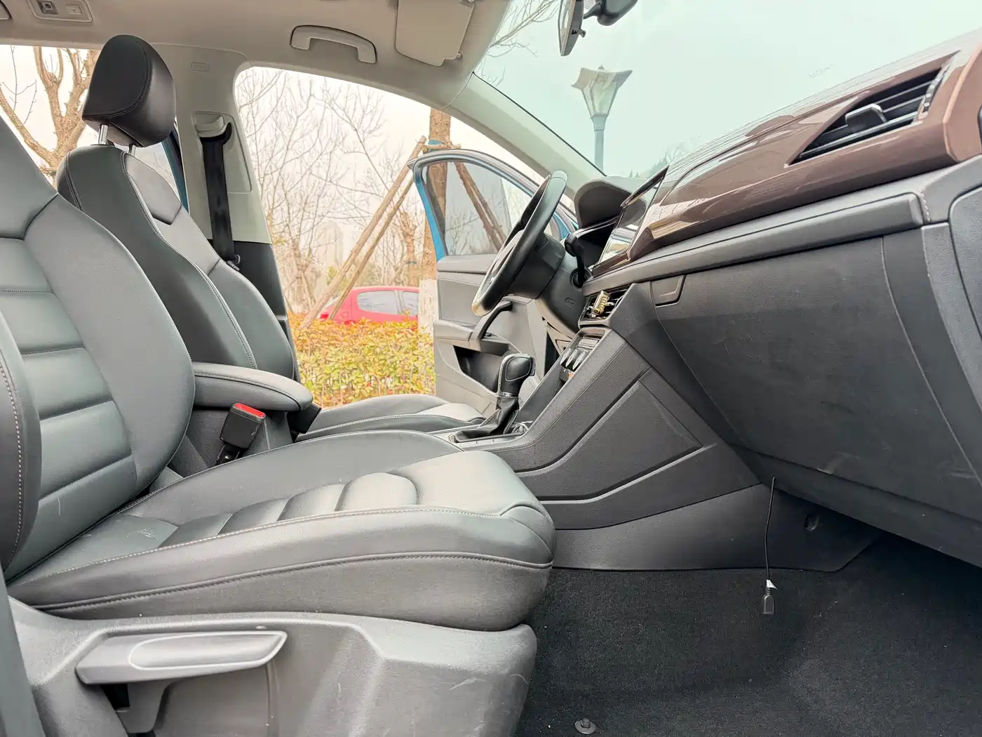 Volkswagen Tharu 2019 280TSI 2WD Comfort Edition China VI фото 9