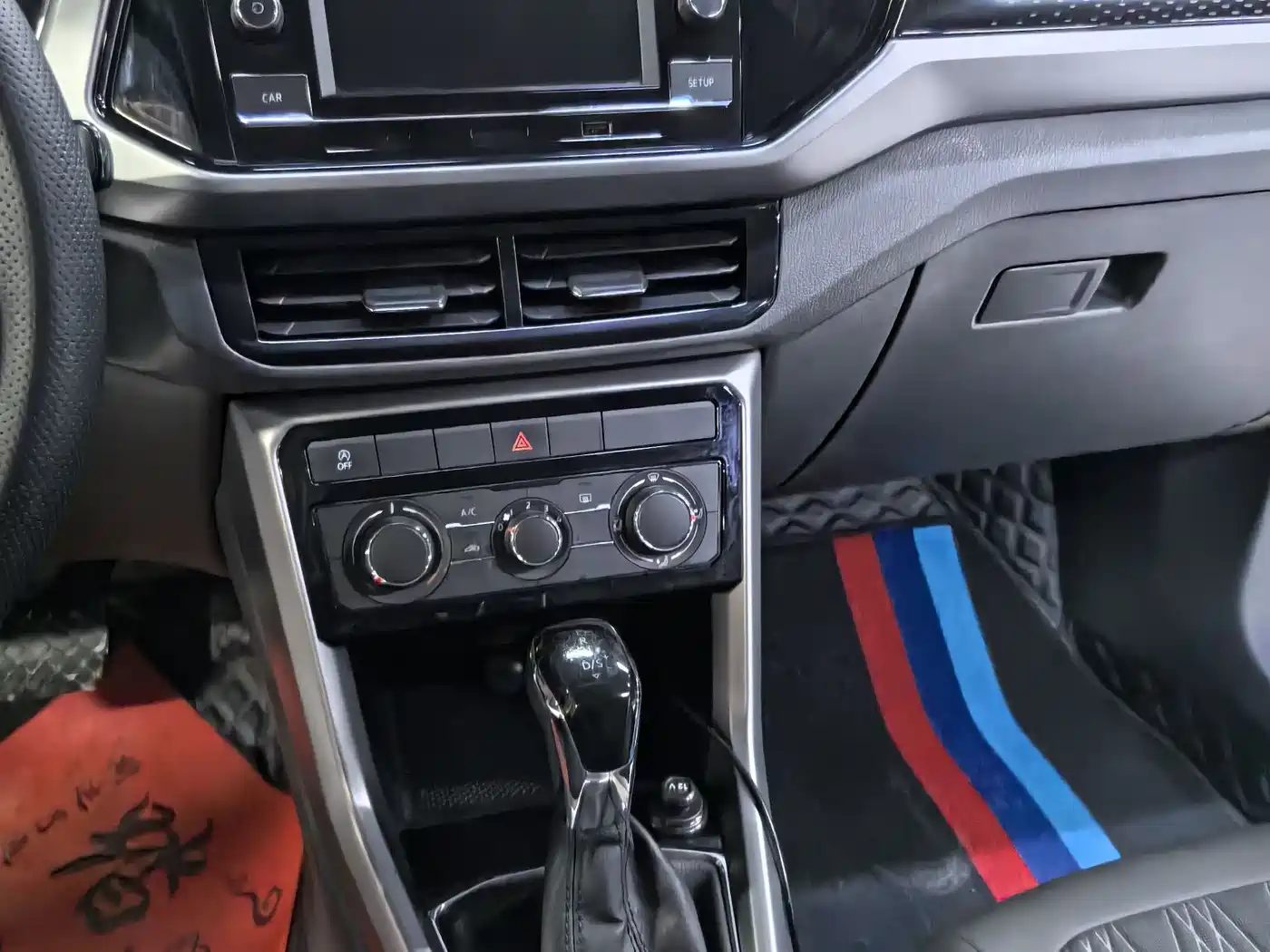 Volkswagen T-Cross 2019 1.5L Automatic Comfort Edition фото 11