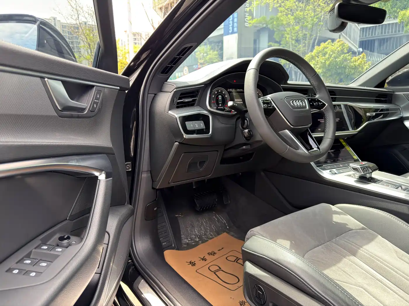 Audi A6L 2022 40 TFSI Luxury Dynamic фото 4