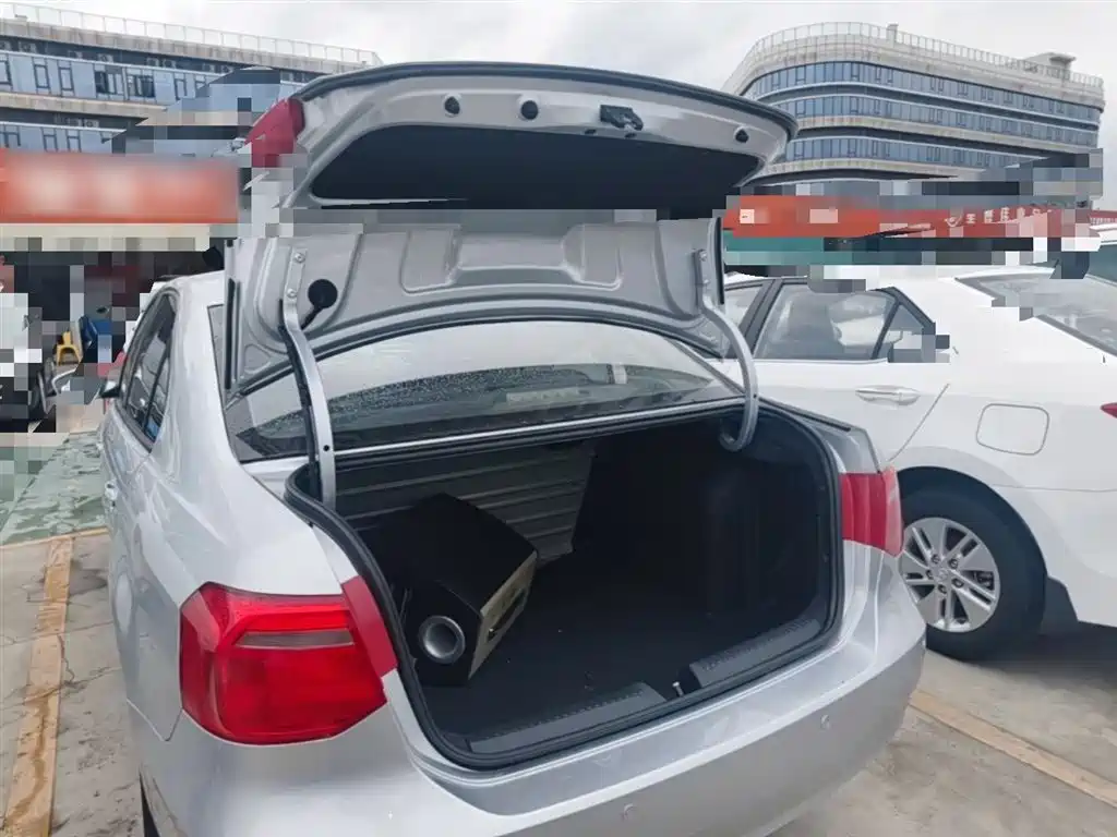 Volkswagen Jetta 2015 Value Edition 1.6L Manual Fashion фото 18