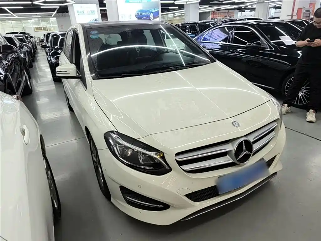 Mercedes-Benz B-Class 2015 B 200 Style фото 4