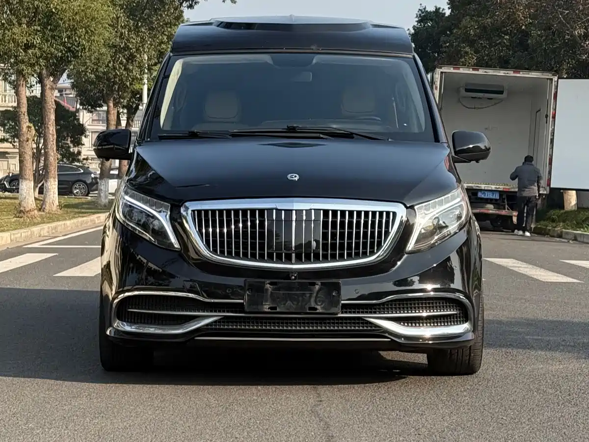 Mercedes-Benz Vito 2021 2.0T Business Edition 8-seater фото 2