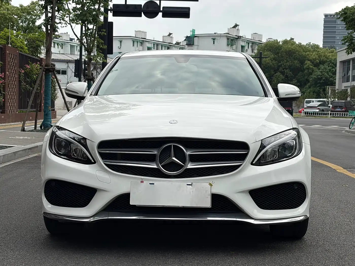 Mercedes-Benz C-Class 2017 Facelift C 180 L Dynamic Sport Edition фото 2