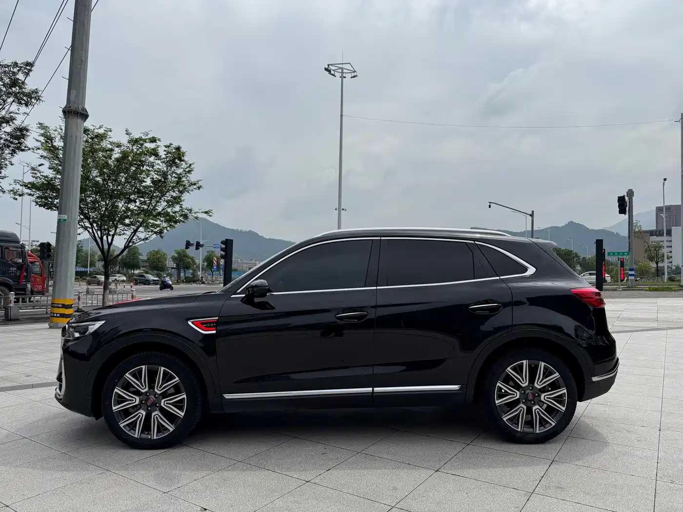 Hongqi HS5 2022 Facelift 2.0T Smart Flag Enjoyment AWD Edition фото 26