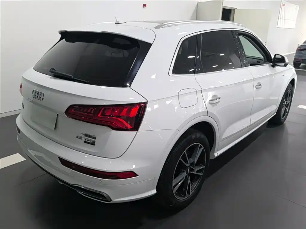Audi Q5L 2018 45 TFSI Exclusive Fashion China VI фото 7