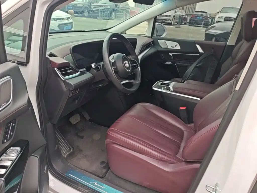 Buick Century 2023 2023 2.0T 7-Seater World Edition
