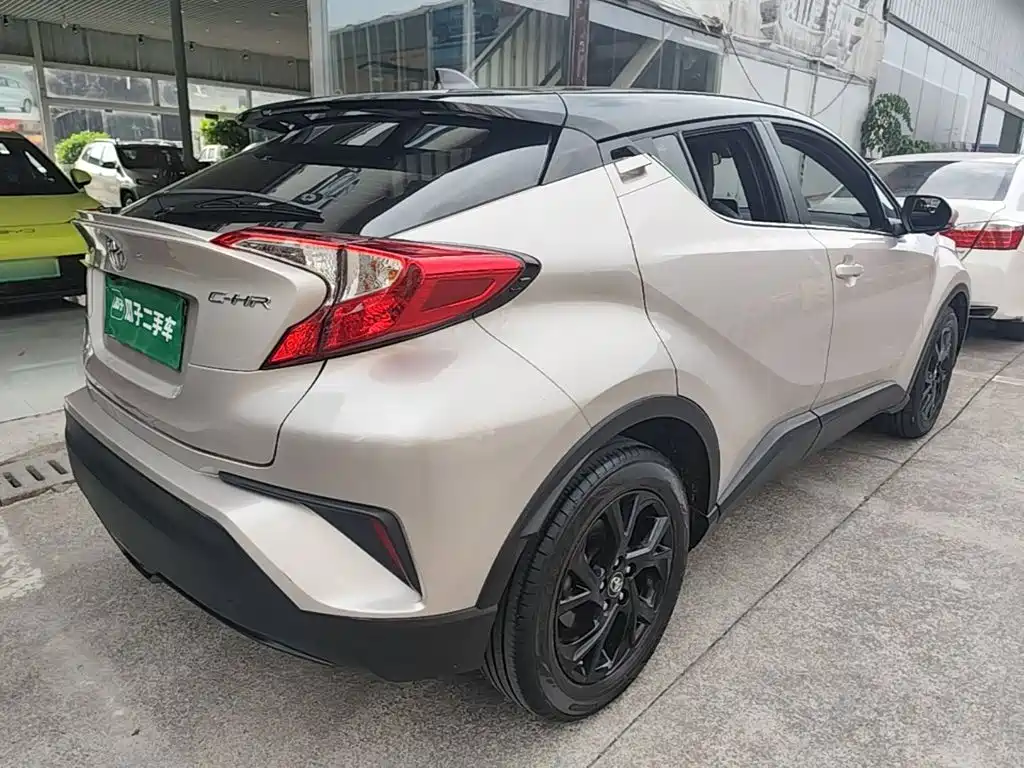 Toyota C-HR 2021 2020 Model 2.0L Leading