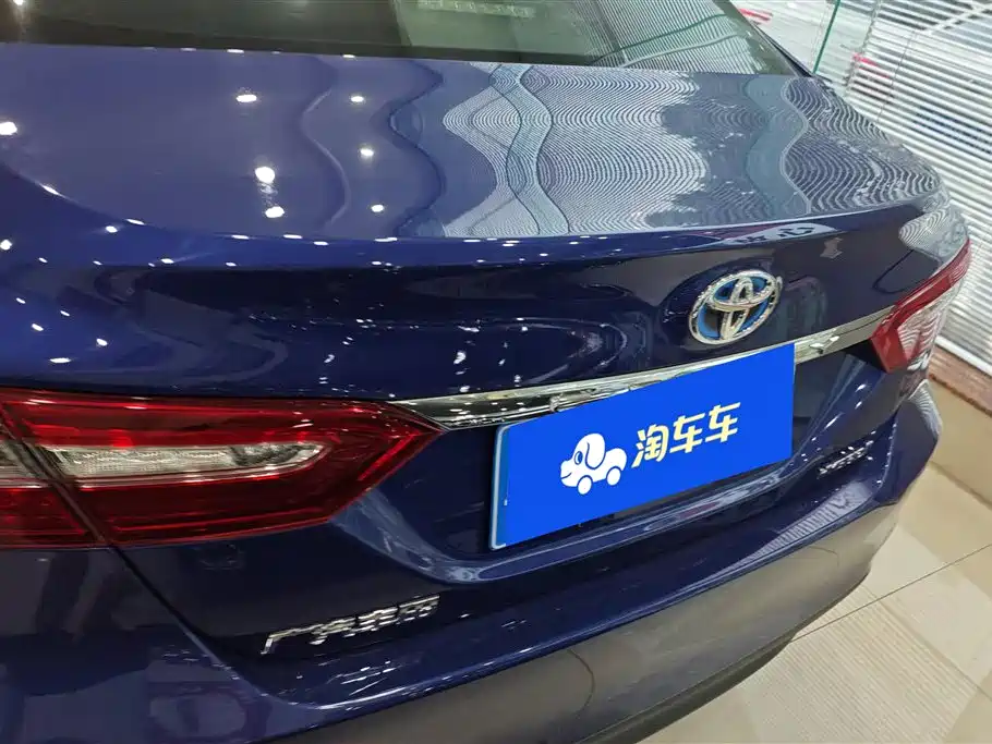 Toyota Camry 2019 Hybrid 2.5HG Luxury Edition China V фото 4