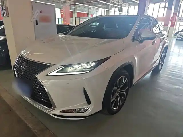 Lexus RX 2021