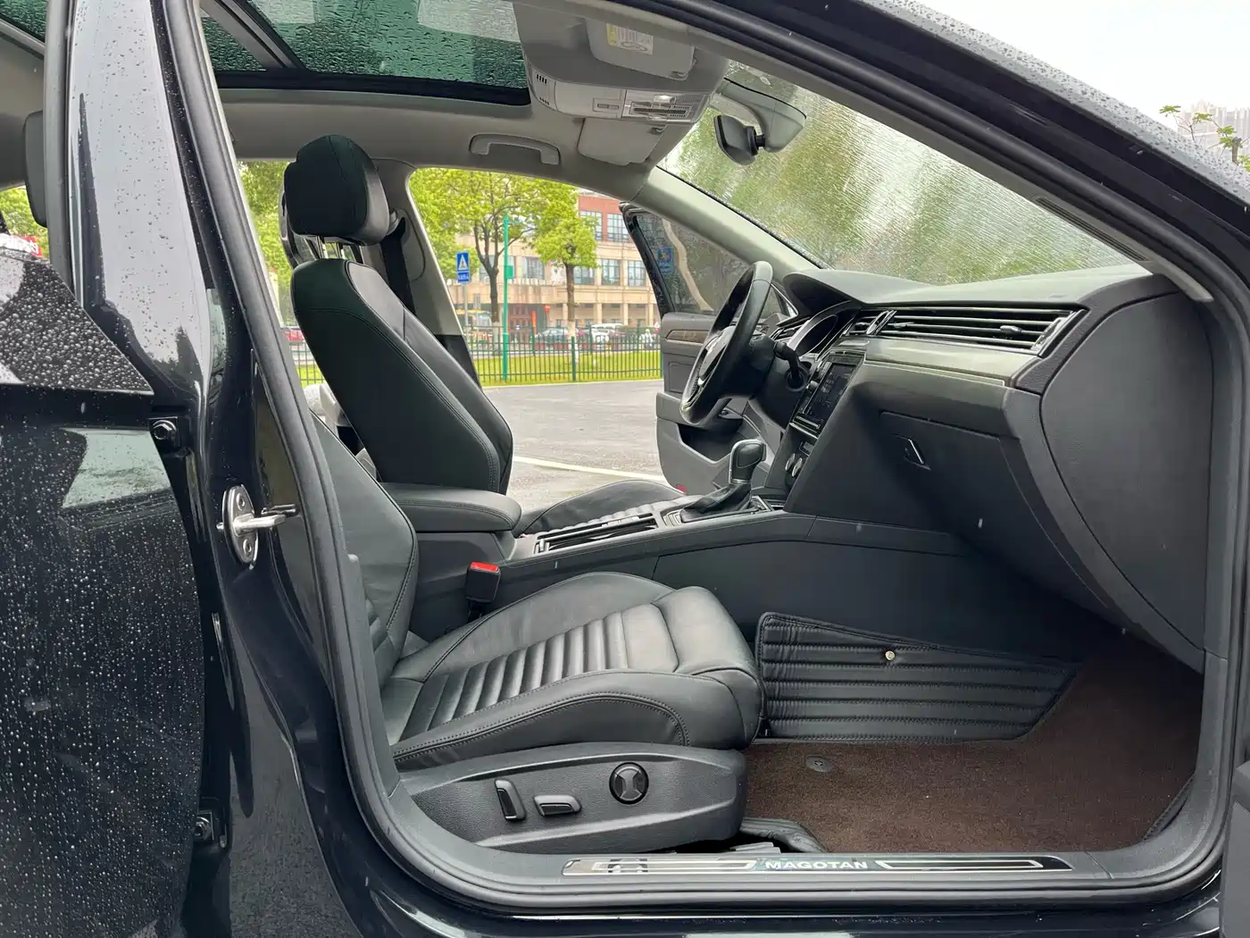 Volkswagen Magotan 2019 330TSI DSG Luxury Class China VI фото 5