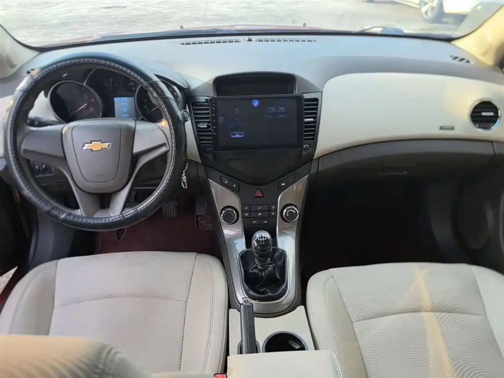 Chevrolet Cruze 2015 1.5L Classic SE MT фото 10