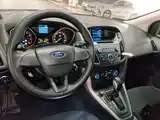 Фото 10 - Ford Focus
