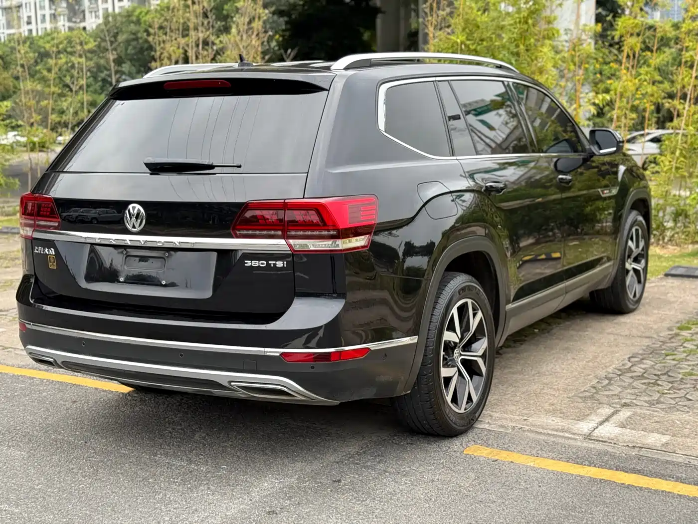 Volkswagen Teramont 2019 380TSI 4WD Luxury Edition China VI фото 6